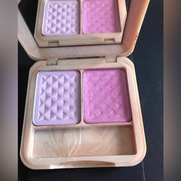 Beauti control eyeshadow - Picture 1 of 2